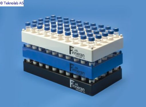 Bilde av 50 Position Blue Polypropylene Stackable Rack for 12mm Vials and Tubes, Autoclavable