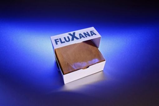 Bilde av Thin Film Mylar ® 3.5µm 82mm x 82mm squares, 400 sheets